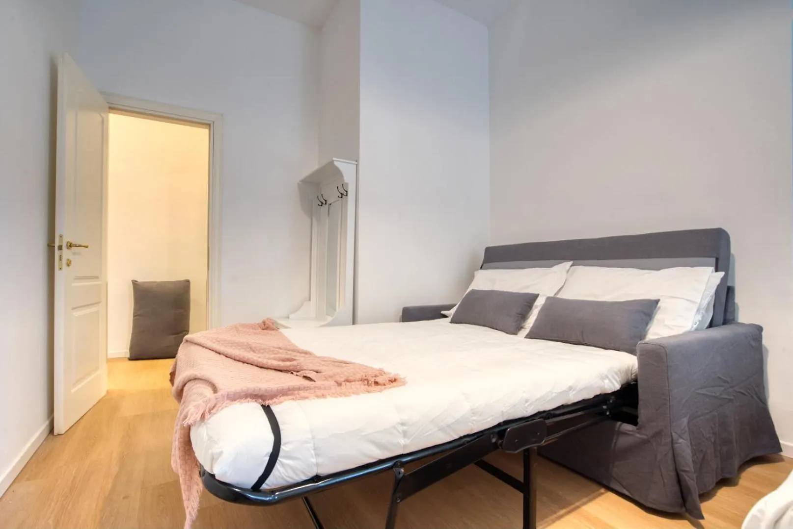 Guest house Italianflat - Elegant Suites With Balcony In Navigli Milan Italy