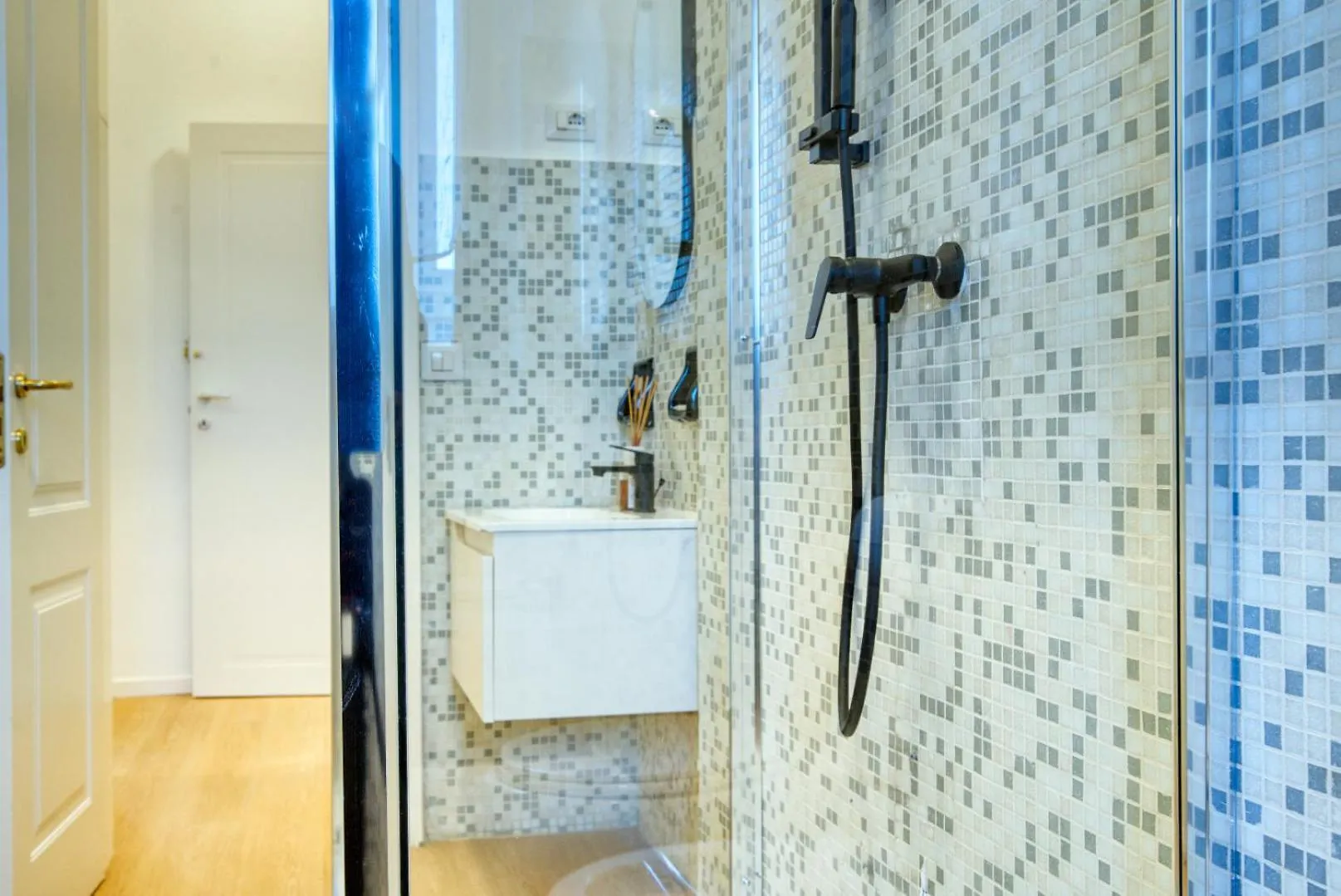 Guest house Italianflat - Elegant Suites With Balcony In Navigli Milan
