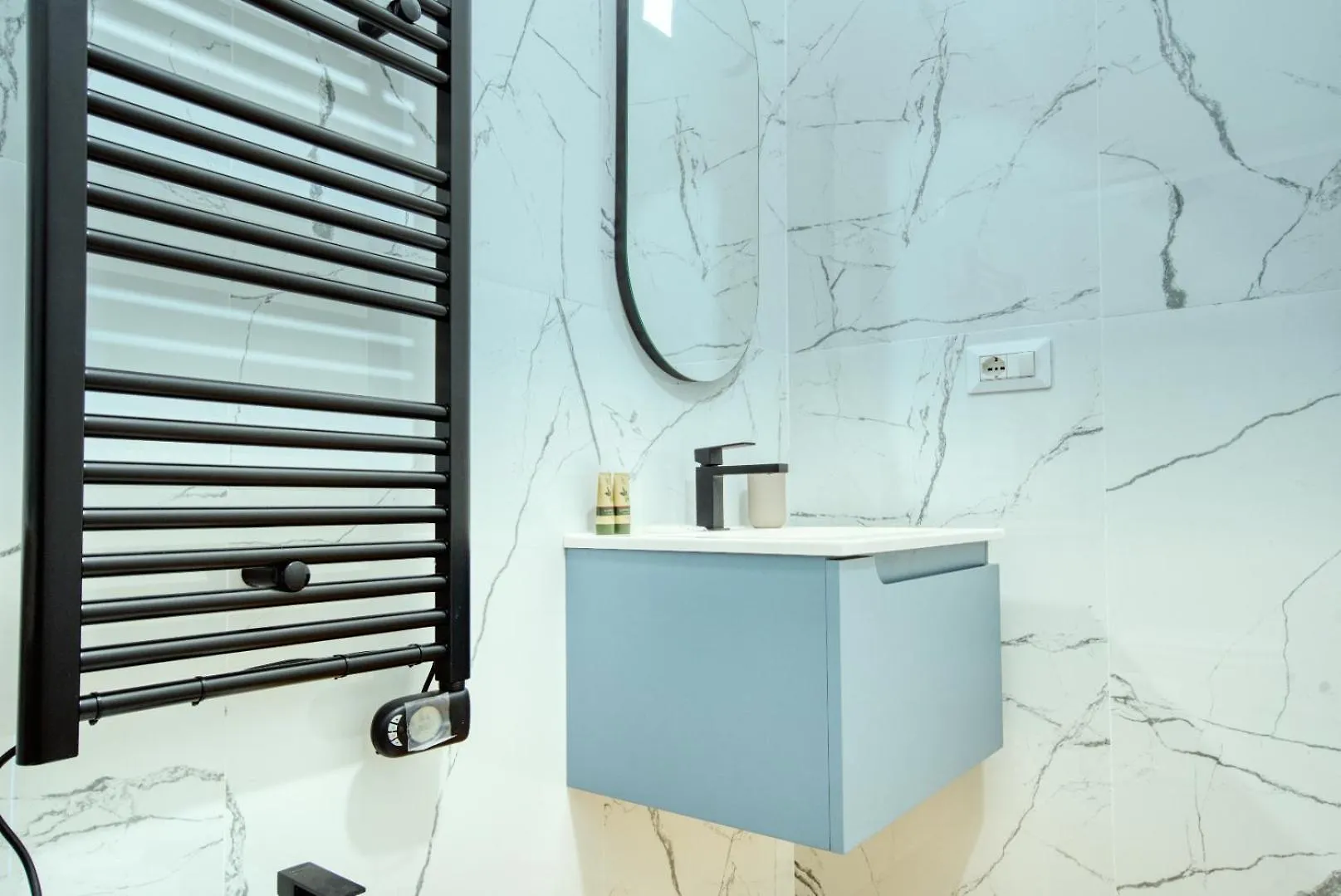 Italianflat - Elegant Suites With Balcony In Navigli Milan
