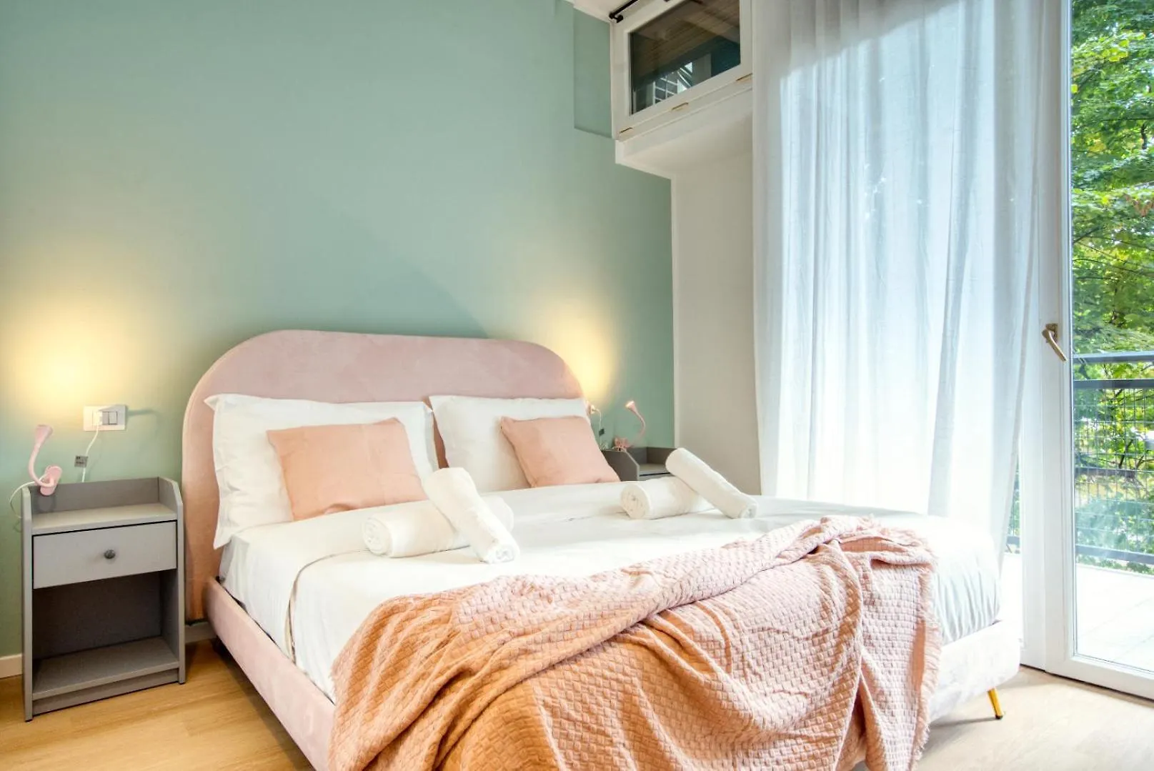 Italianflat - Elegant Suites With Balcony In Navigli Milan