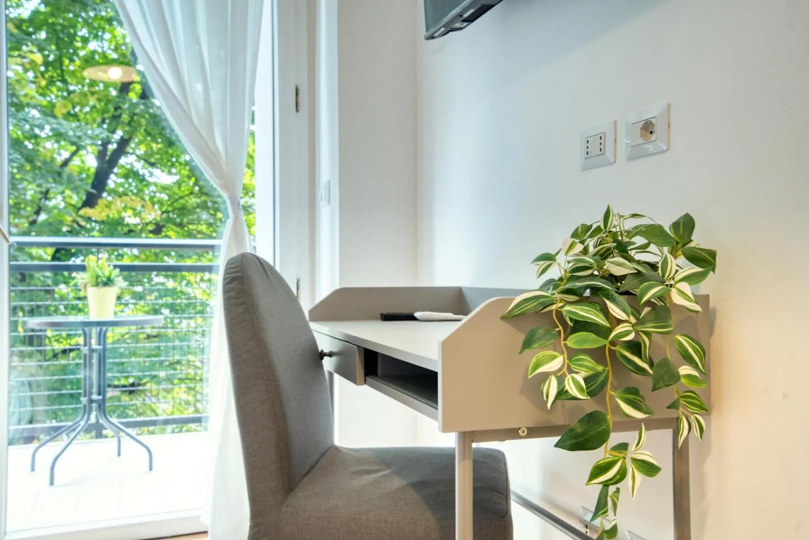 Italianflat - Elegant Suites With Balcony In Navigli Milan Guest house