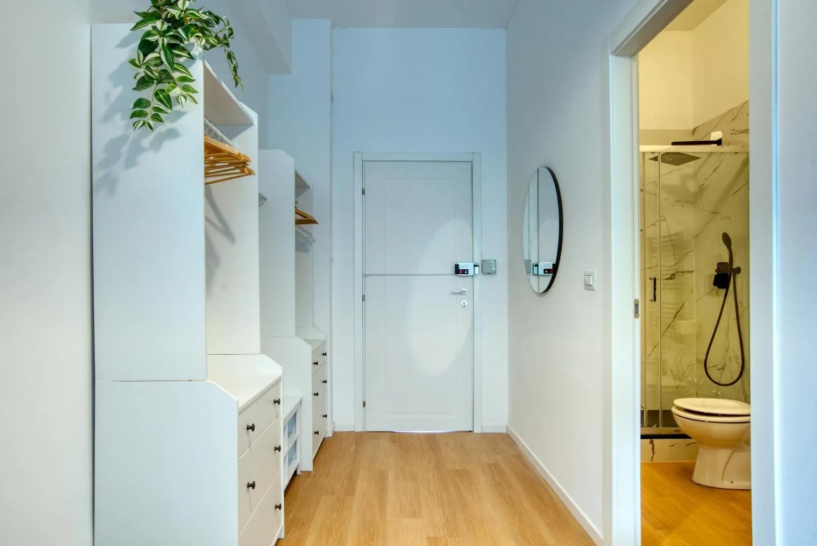 Italianflat - Elegant Suites With Balcony In Navigli Milan