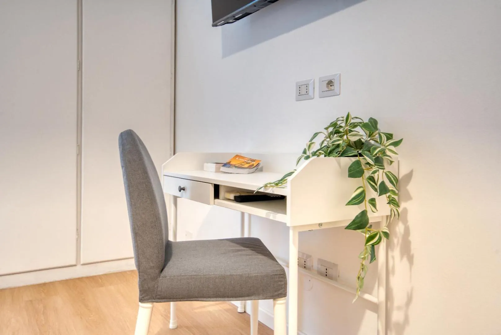 Italianflat - Elegant Suites With Balcony In Navigli Milan 0*,  Italy